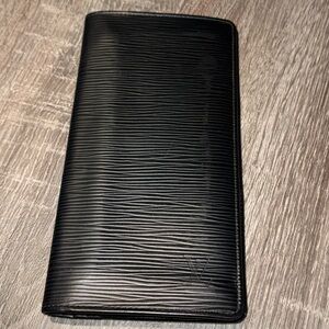 Black Textured Wallet